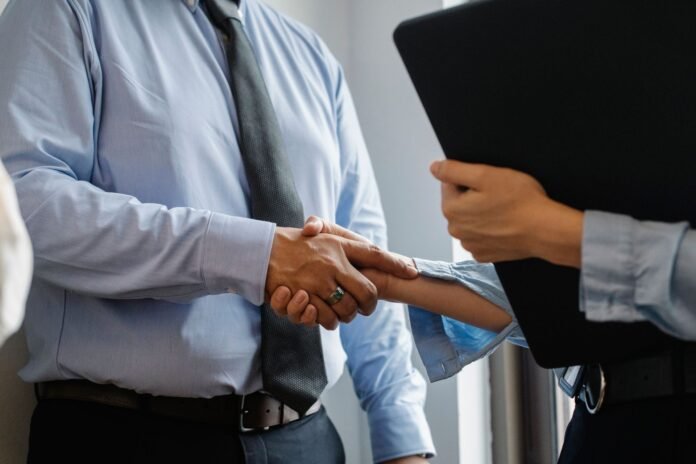 Las mejores oportunidades nacen de una buena conversación